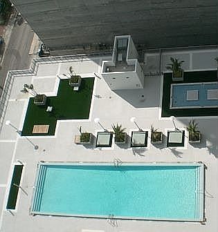 5th image of 690 SW 1st Ct APT 2518