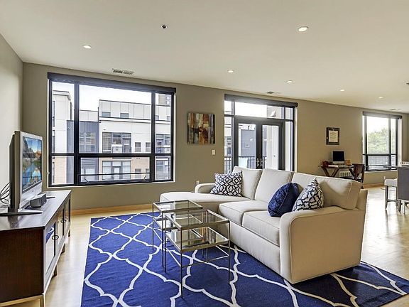 3 SETS OF EAST FACING WINDOWS FOR 
EXCELLENT DAYLIGHT!