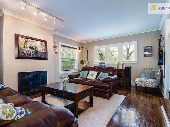 4th image of 438 W 62nd St