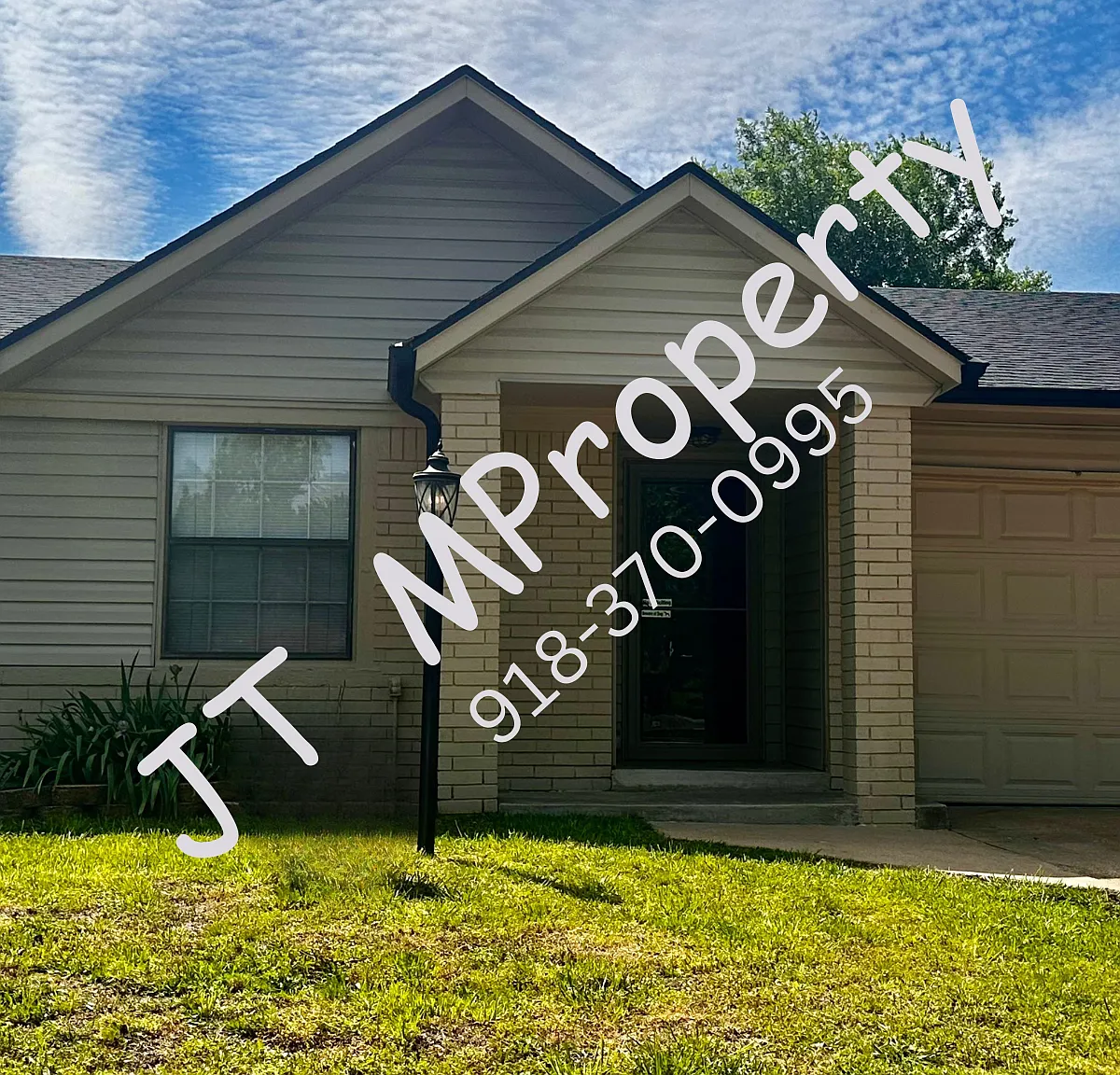 3 bed, 1377 sqft, $1,800 — Photo 2