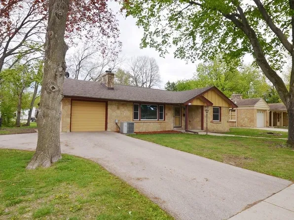 275 N Park STREET, Whitewater, WI 53190