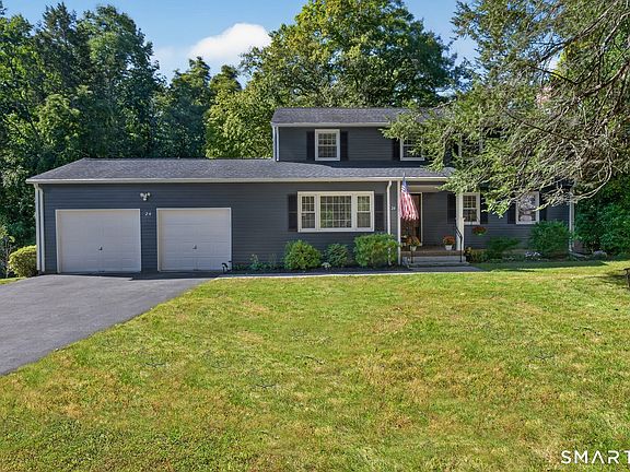 4th image of 24 Valley View Drive
