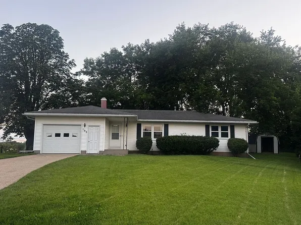 105 Sunset Dr, Anamosa, IA 52205