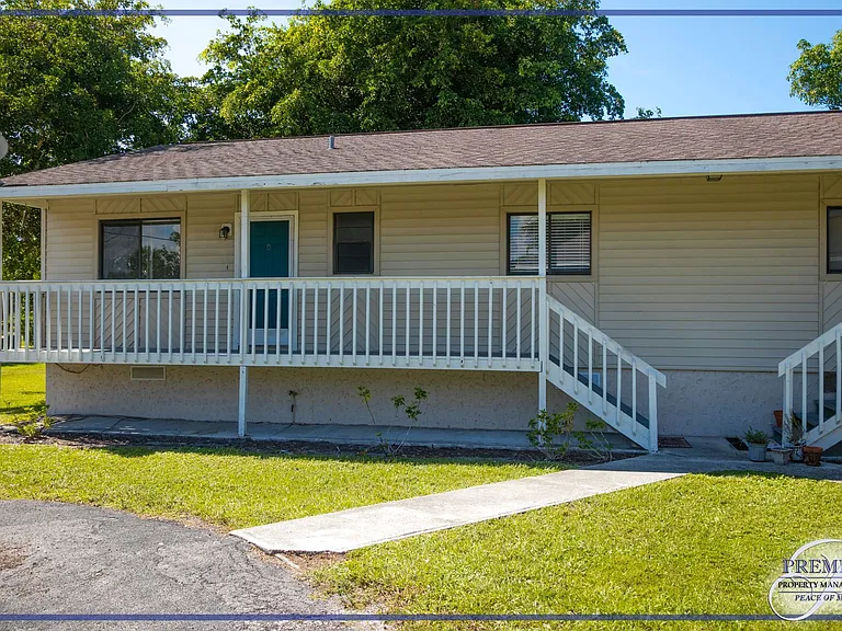 2455 Thomasson Dr — Photo 5