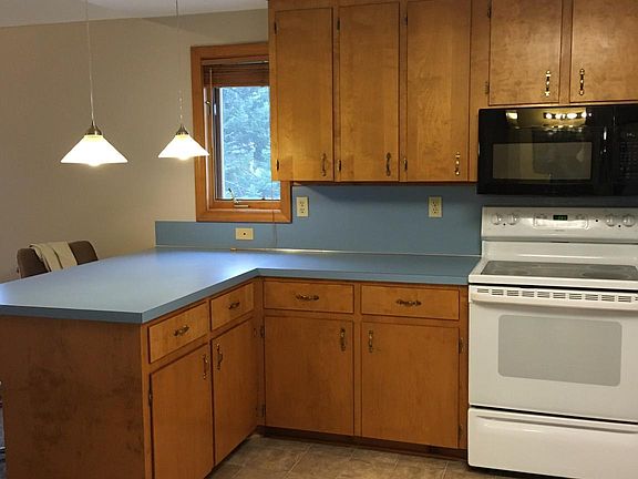 kitchen with bar