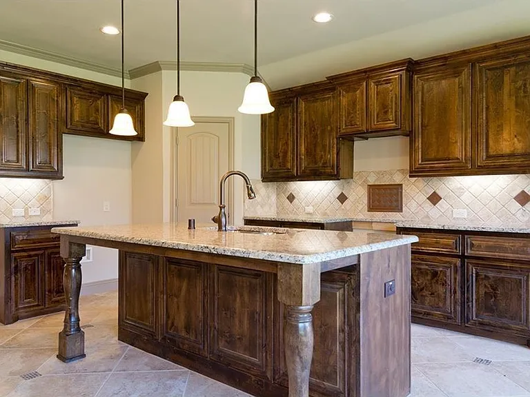 745 Shadow River Dr — Photo 4