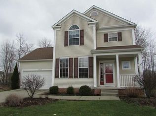 8868 Oakbrook Cir, Twinsburg, OH 44087