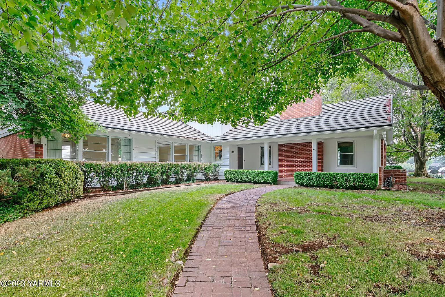 4823 Snowmountain Rd photo 1