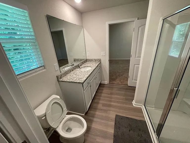 521 Hawley St — Photo 33
