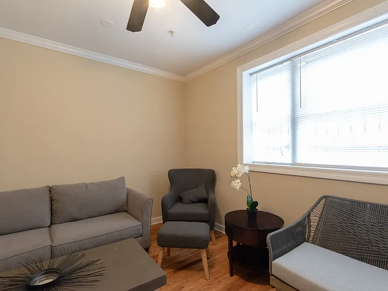 828 W. Fullerton — Photo 12