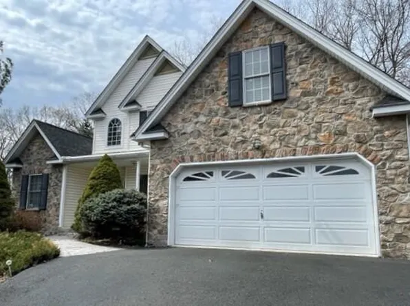 205 Hawks Nest Rd, East Stroudsburg, PA 18302