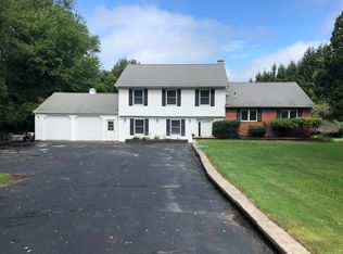 458 Forsyth Rd, Salem, CT 06420