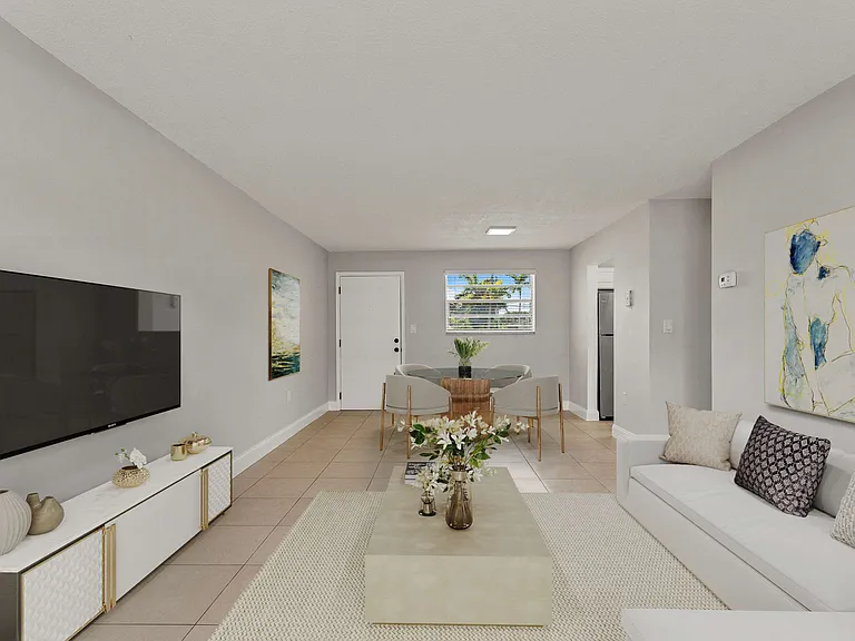 Sunworld Apartments — Photo 6