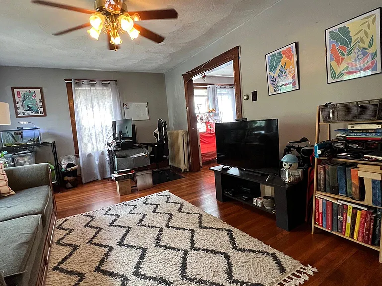 14 Ash St #1 — Photo 9