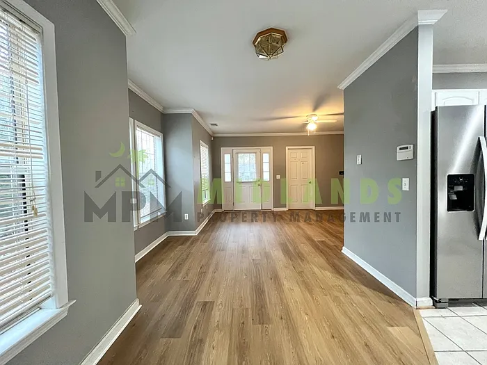 3425 Manor Ave — Photo 7
