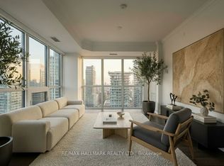 101 Erskine Ave #2907, Toronto, ON M4P 0C5