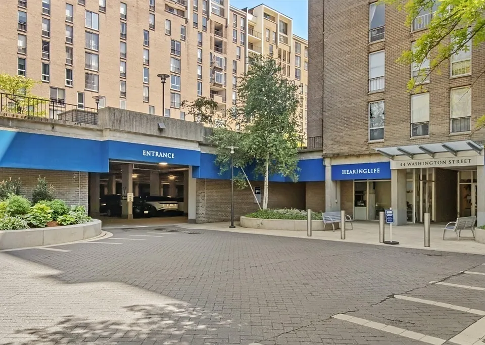 44 Washington St #1113