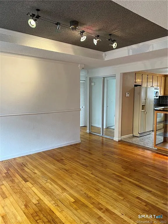 Mead Street Condominium — Photo 3