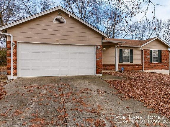 3rd image of 4965 Evelynaire Dr
