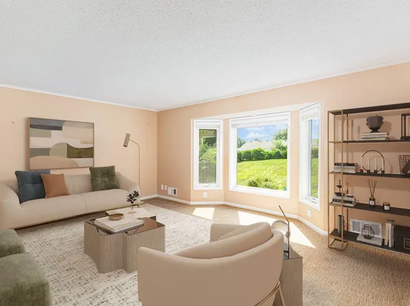 13608 Wellington Cres, Burnsville, MN 55337