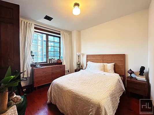 Rented by Highline Residential | media 4