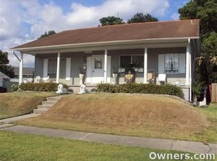 205 Appletree Ln, Terrytown, LA 70056