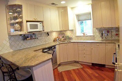 Granite Counters, 36" Cabinetry