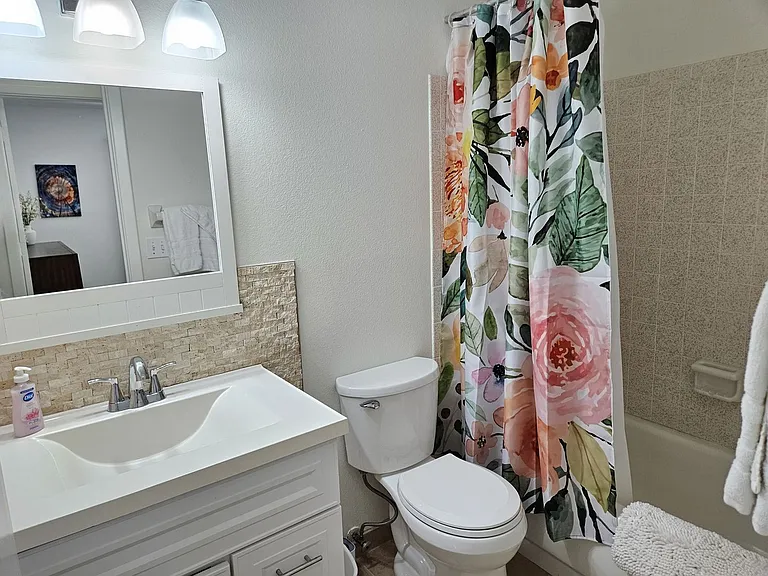 764 Avenida Estancia #206-B — Photo 42