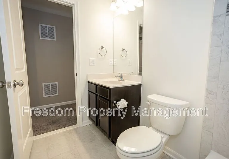 2425 Morgans Point Dr — Photo 71