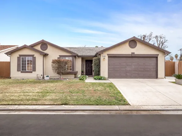 5266 E Blossom Ln, Fresno, CA 93725