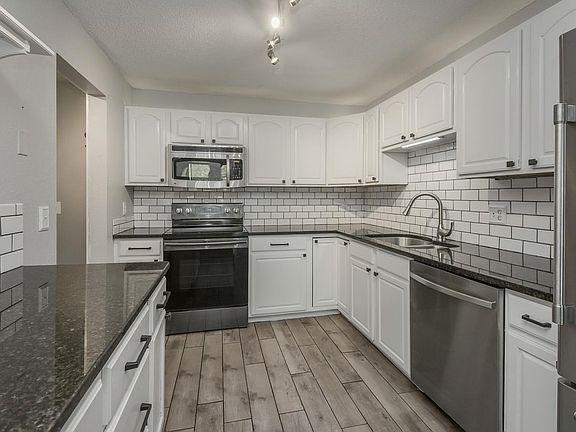 5th image of 1700 Four Oaks Rd APT 219