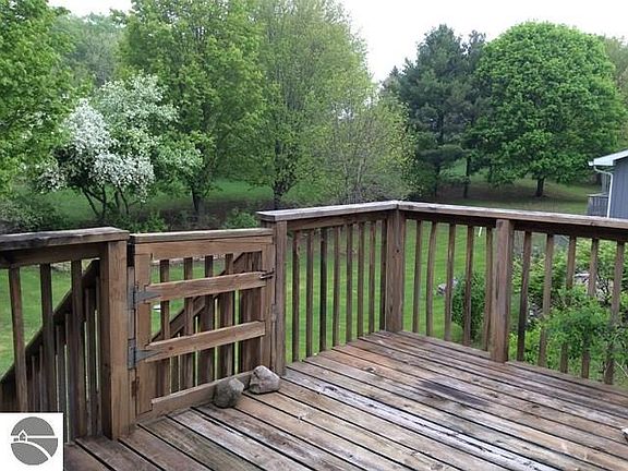 3rd image of 3362 Panorama Ln