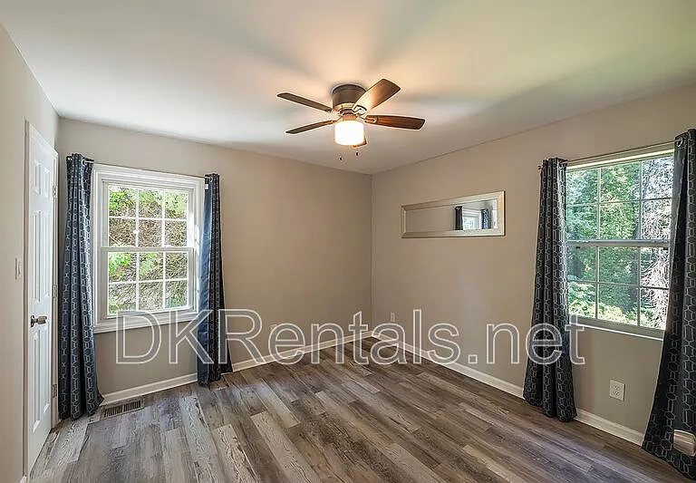 2874 Blount St — Photo 25