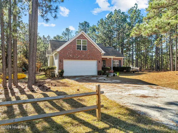 111 Lewis Lane, Pinebluff, NC 28373