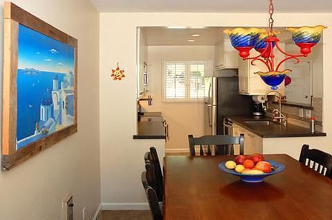 5th image of 858 Highland Dr Unit 6