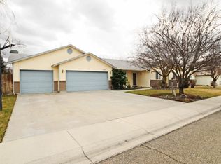 1493 E Bishop Dr, Eagle, ID 83616