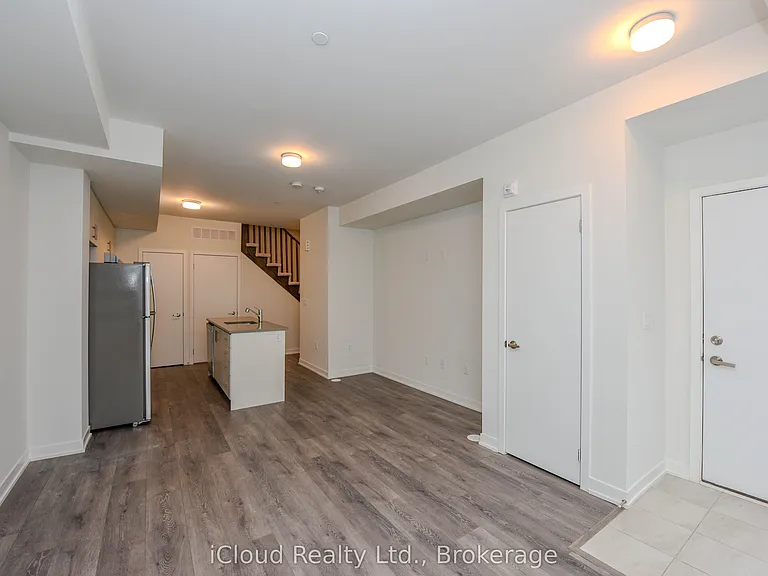 3425 Ridgeway Dr #22 — Photo 4