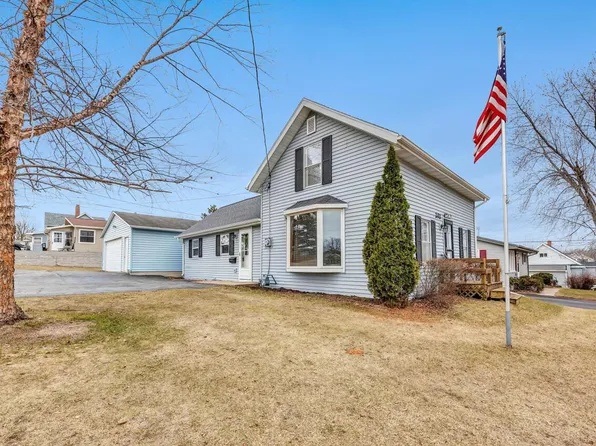 202 West Law STREET, New London, WI 54961