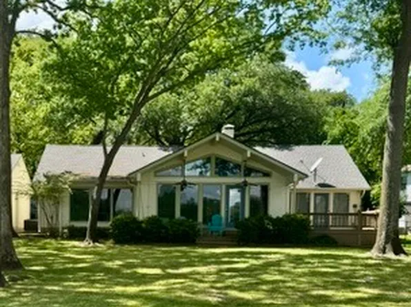 116 Camino Robles St, Gun Barrel City, TX 75156