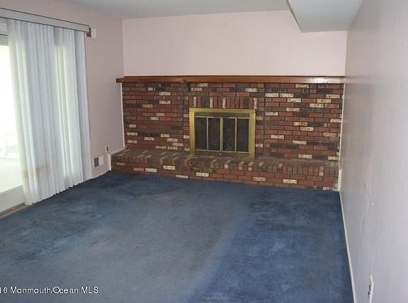 3rd image of 1901 Merrimac Dr