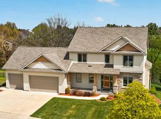 2074 Shannon Oaks Blvd NE, Rochester, MN 55906