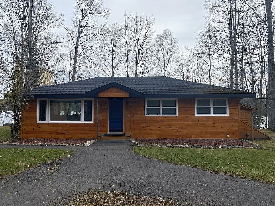 1st image of 154 W Camp Lake Rd