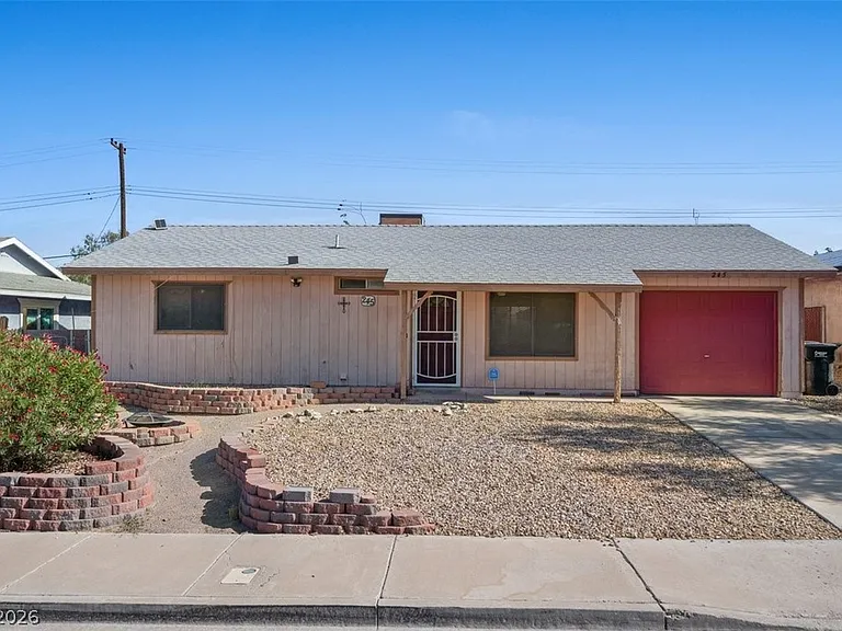 245 Meyers Ave — Photo 3