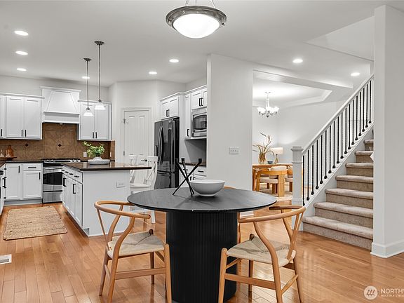 3rd image of 4518 NE 2nd Court