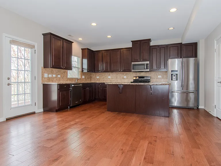 216 N Commerce St #216 — Photo 13