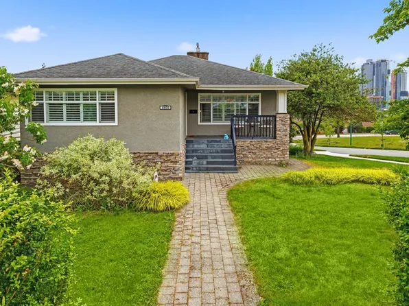 4802 Venables St, Burnaby, BC V5C 3A8