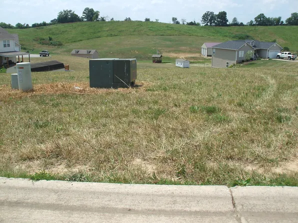 9 Sweet Briar Ct #165, Lawrenceburg, KY 40342