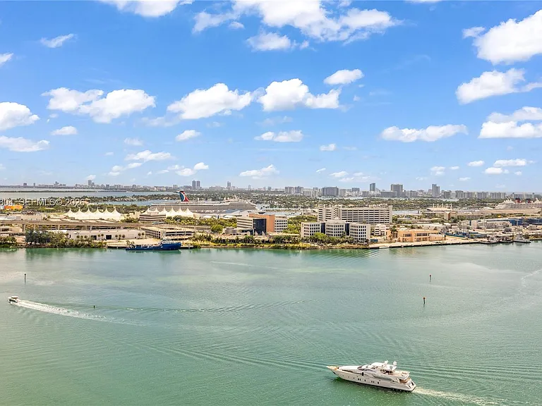 335 Biscayne Blvd #2706 — Photo 16