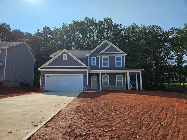 588 Calgary Downs Dr, Winder, GA 30680