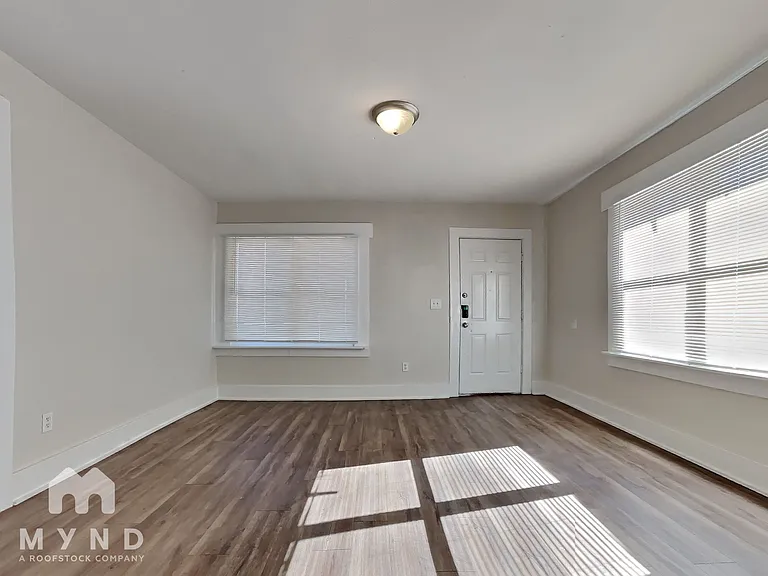 2208 Avenue U #B — Photo 6